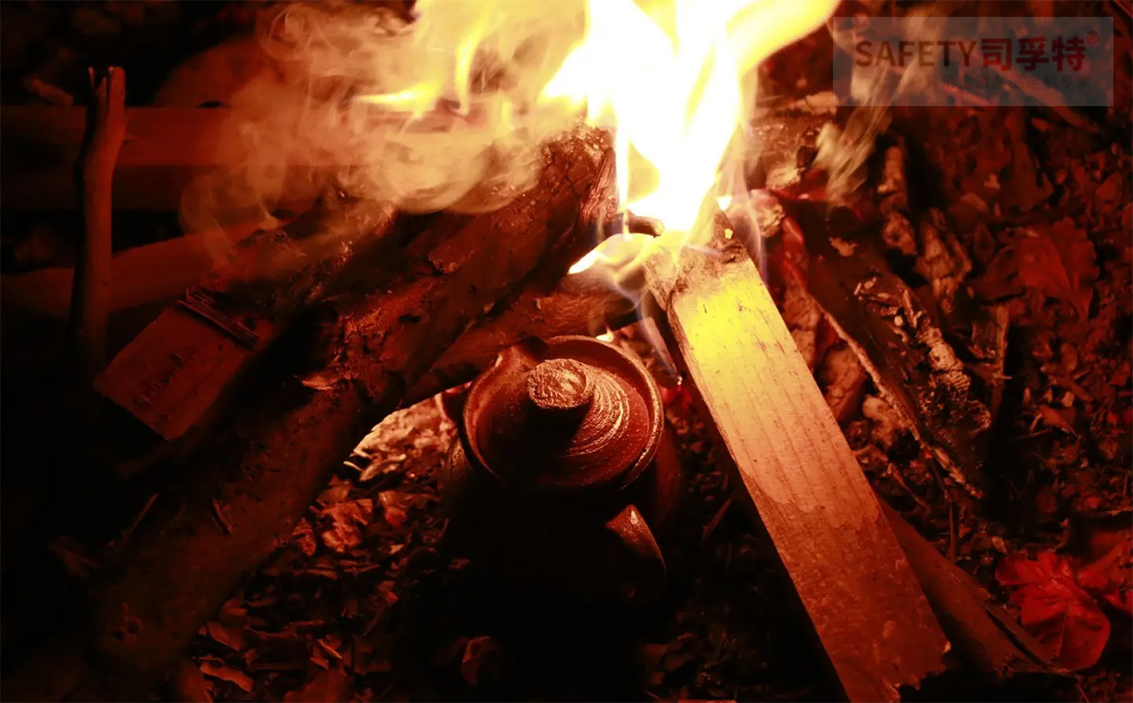 火塘烤茶(圍爐煮茶)文化:人間煙火,歲月靜好 (圖2) 火塘烤茶(圍爐煮茶)文化:人間煙火,歲月靜好 (圖2)