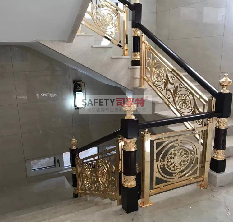 銅藝雕刻欄桿扶手，輕奢時尚，溫馨典雅(圖1)