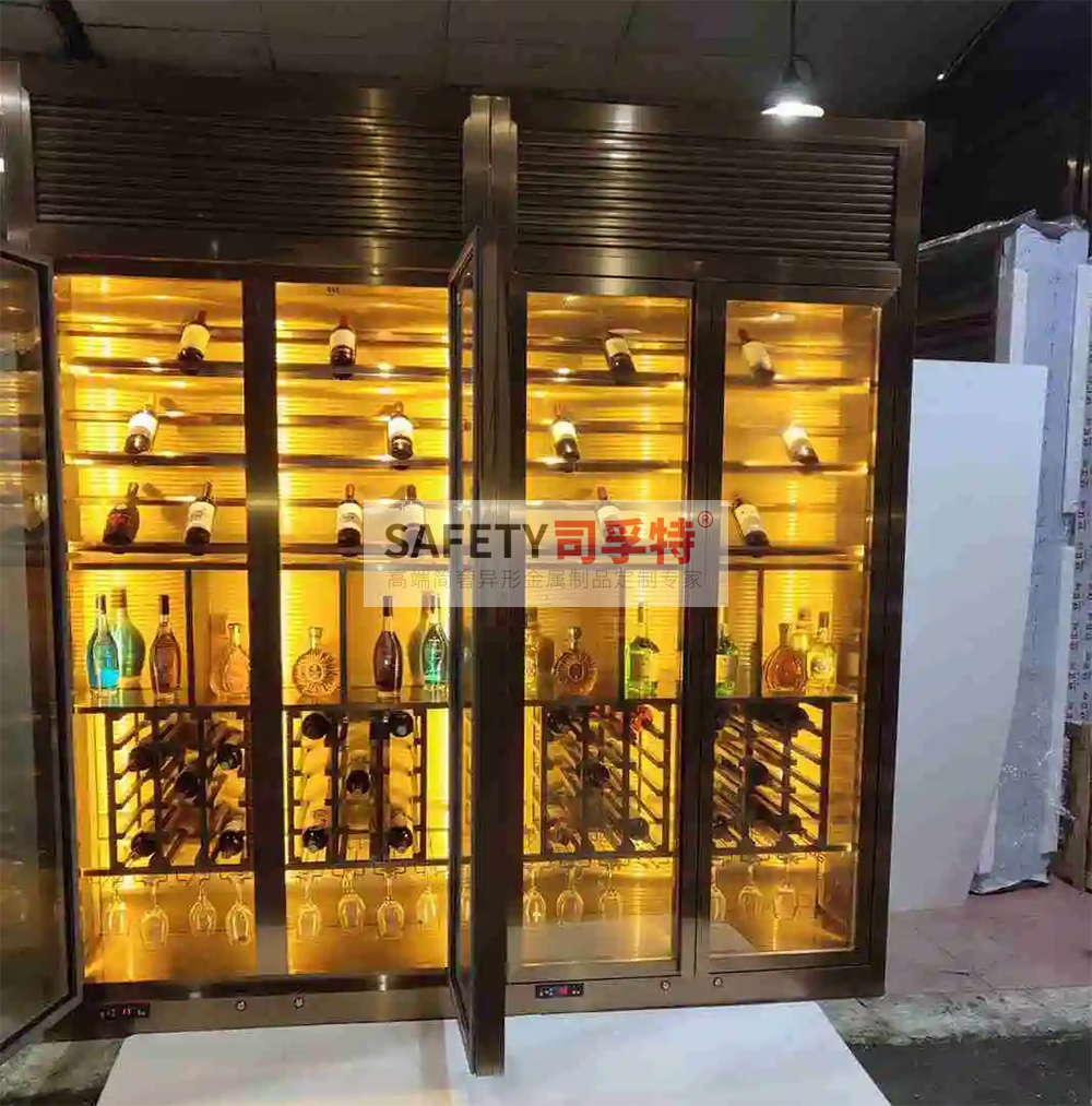 不銹鋼酒柜款式多樣,美觀時尚,經久耐用(圖3) 不銹鋼酒柜款式多樣,美觀時尚,經久耐用(圖3)