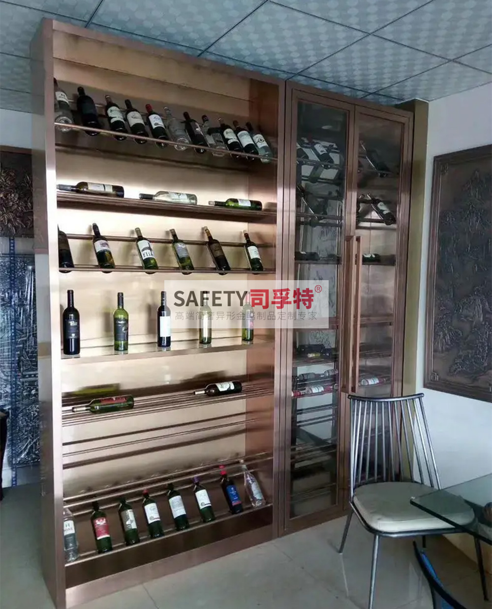 不銹鋼酒柜款式多樣,美觀時尚,經久耐用(圖4) 不銹鋼酒柜款式多樣,美觀時尚,經久耐用(圖4)