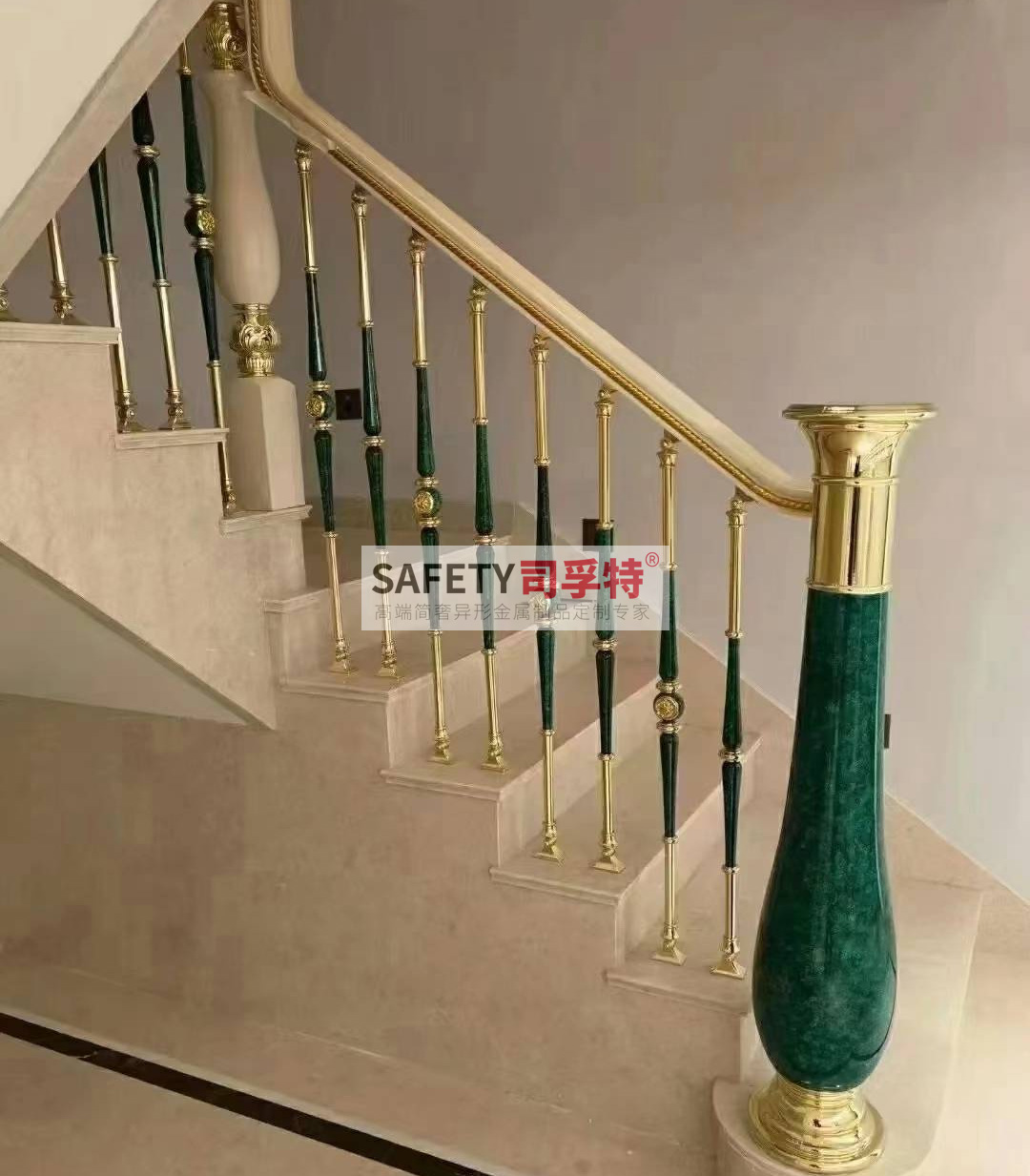 輕奢簡約銅藝雕刻樓梯扶手，增添生活質感的藝術品[司孚特銅藝欄桿](圖1)